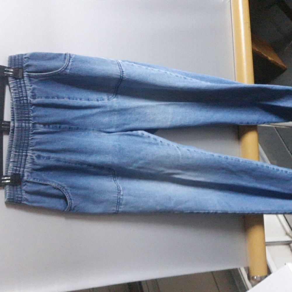 Essentials Size 10 (SKU N64)
